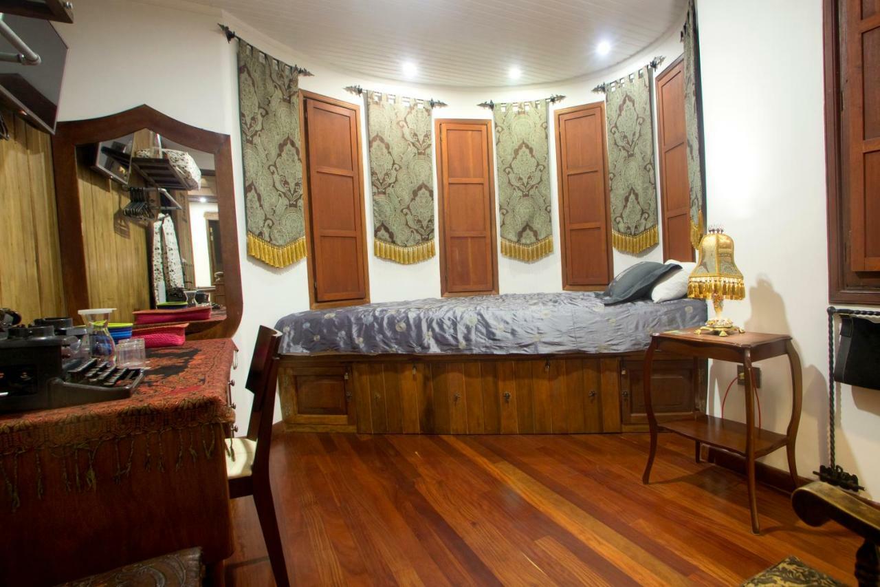 Bogota Bed & Breakfast Inn Exteriör bild